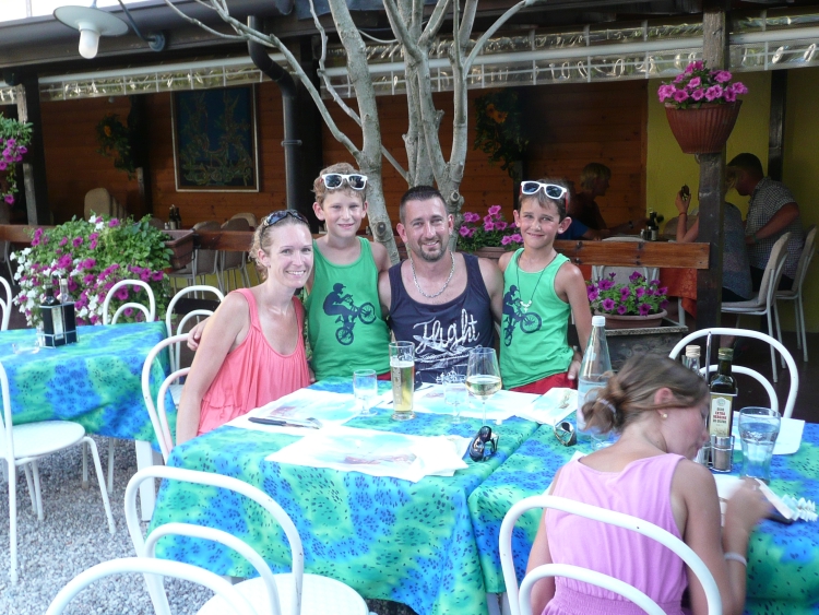 ../previews/057-2013-0061.jpg.medium.jpeg